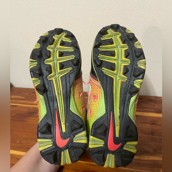 Nike t-ball pink & neon green cleats child size 13 - Picture 7 of 8